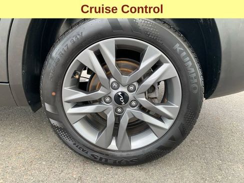 Used 2023 Kia Seltos LX image 9