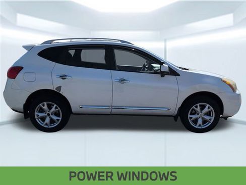 Used 2011 Nissan Rogue SV w/ Premium Pkg image 7