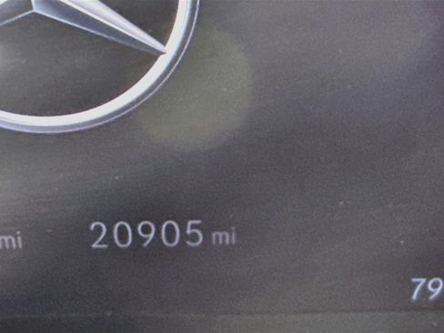 Used 2023 Mercedes-Benz C 300 Sedan image 16