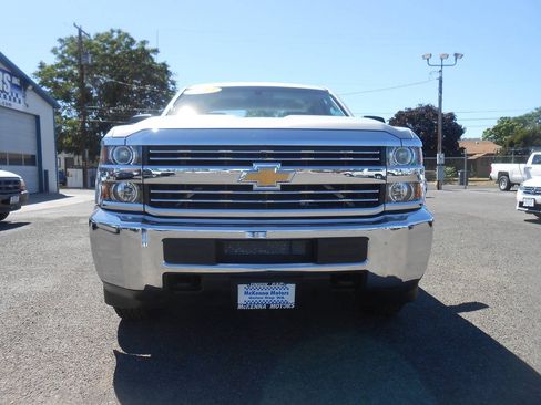 Used 2017 Chevrolet Silverado 2500 W/T AWD/4WD image 4