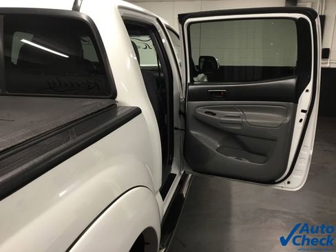 Used 2012 Toyota Tacoma 4x4 Double Cab w/ TRD Sport Upgrade Pkg image 38