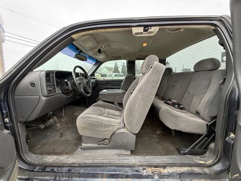 Used 2005 Chevrolet Silverado 1500 Z71 w/ Light Duty Power Package image 14
