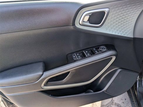 Used 2024 Kia Soul S image 20