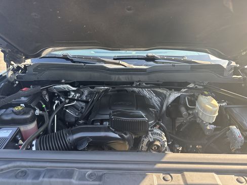 Used 2018 Chevrolet Silverado 2500 LT w/ LT Plus Package AWD/4WD image 34