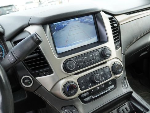 Used 2019 GMC Yukon XL Denali AWD/4WD image 14