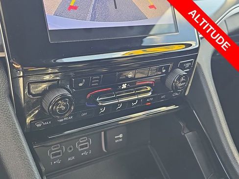 Certified 2023 Jeep Grand Cherokee Altitude image 21