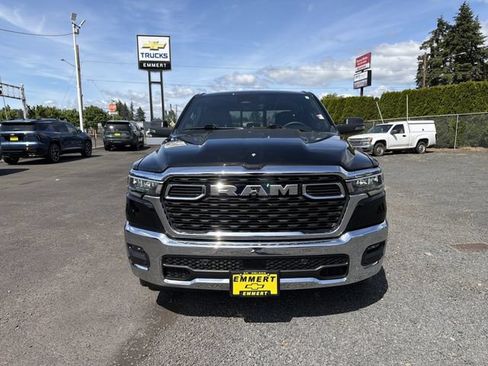 Used 2025 RAM 1500 Big Horn AWD/4WD image 8