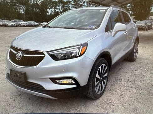 Used 2021 Buick Encore Preferred w/ Safety Package II AWD/4WD image 3