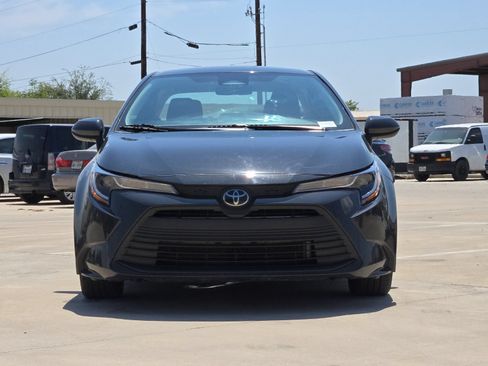 Used 2024 Toyota Corolla LE FWD image 8