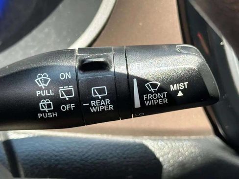 Used 2018 Chrysler Pacifica Touring Plus w/ Tire & Wheel Group image 37