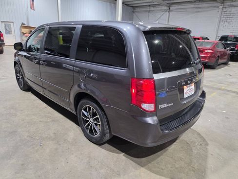 Used 2015 Dodge Grand Caravan SE w/ Quick Order Package 29E SE FWD image 8