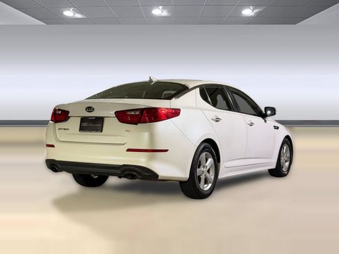 Used 2015 Kia Optima LX FWD image 9