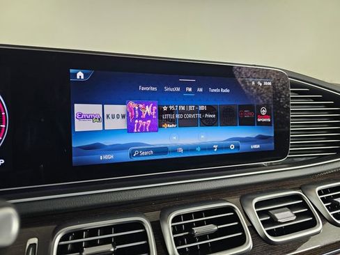 Used 2025 Mercedes-Benz GLS 450 4MATIC image 31