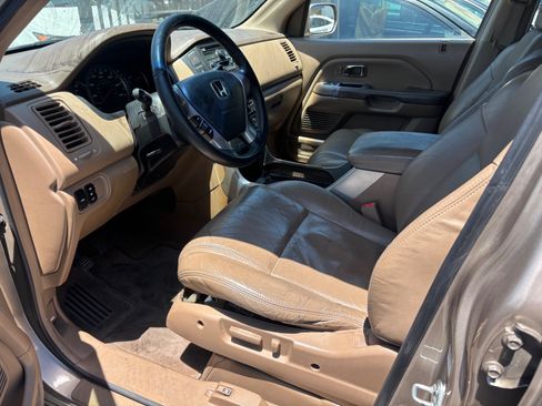 Used 2004 Honda Pilot EX image 7