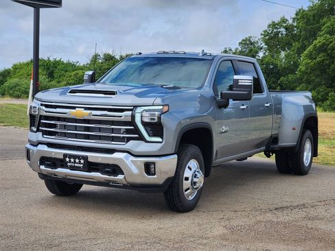 New 2026 Chevrolet Silverado 3500 LTZ w/ LTZ Texas Edition AWD/4WD image 2