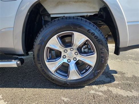 Used 2021 RAM 1500 Laramie image 30
