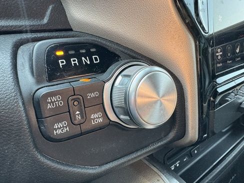 Used 2019 RAM 1500 Laramie image 22