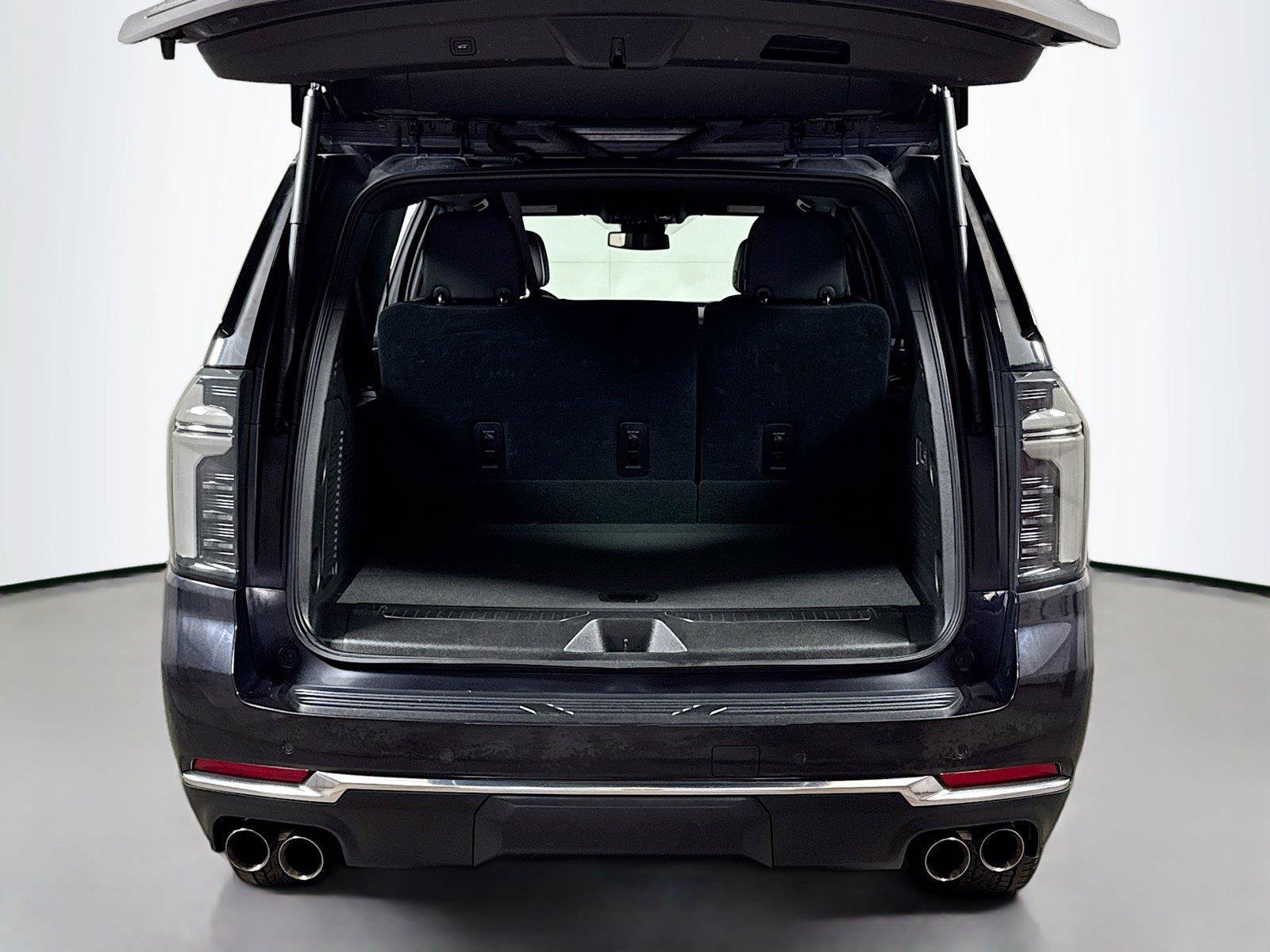 Certified 2025 Chevrolet Suburban Premier AWD/4WD image 57