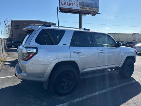Used 2023 Toyota 4Runner SR5 Premium image 8