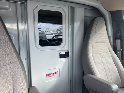 New 2025 Chevrolet Express 3500 Work Van w/ Power Convenience Package image 17