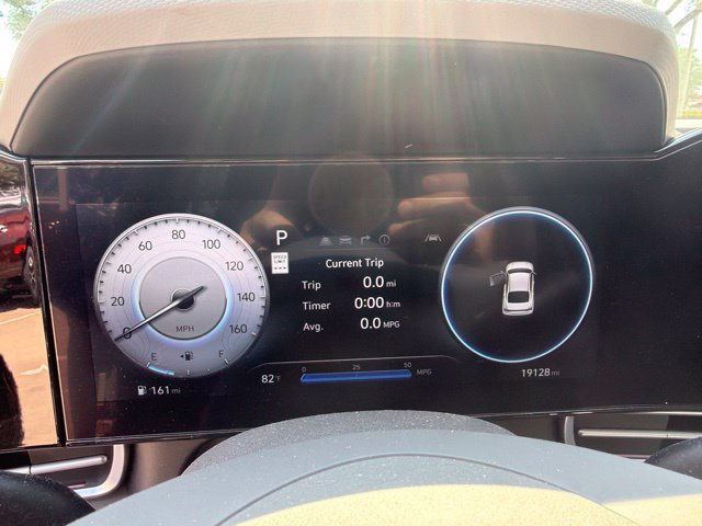 Certified 2024 Hyundai Elantra SEL FWD image 6
