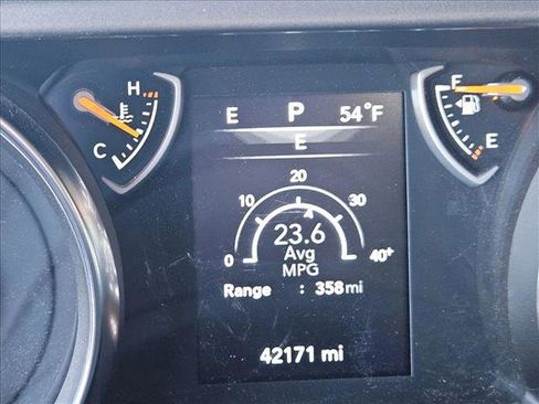 Used 2022 Jeep Wrangler Unlimited Sport image 19