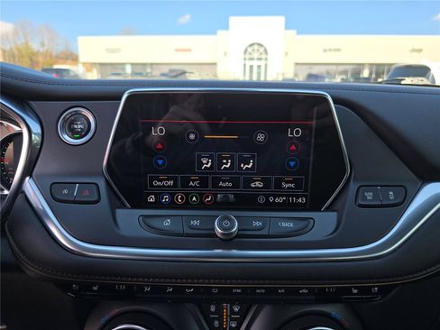 Used 2020 Chevrolet Blazer Premier w/ Driver Confidence II Package FWD image 26