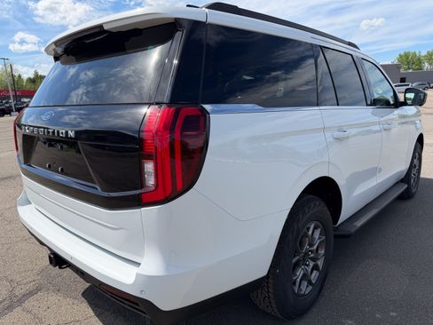 New 2026 Ford Expedition XL AWD/4WD image 2
