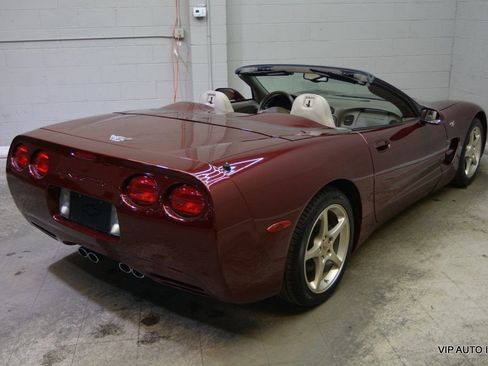 Used 2003 Chevrolet Corvette Convertible w/ Preferred Equipment Group1 RWD image 8