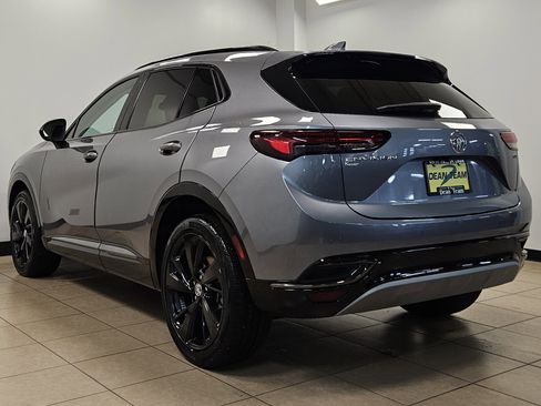 Used 2022 Buick Envision Essence w/ Sport Touring Package image 5
