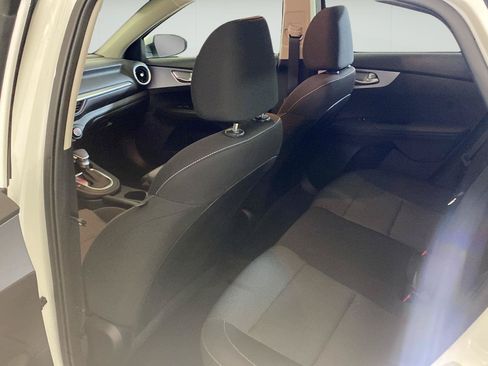 Used 2024 Kia Forte LXS w/ LXS Technology Package FWD image 24