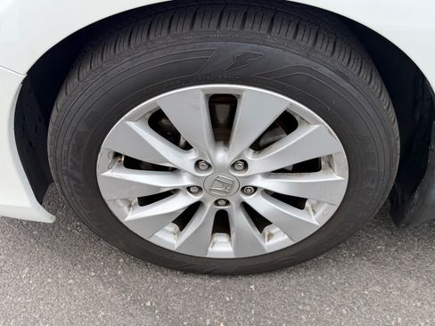 Used 2015 Honda Accord EX image 6