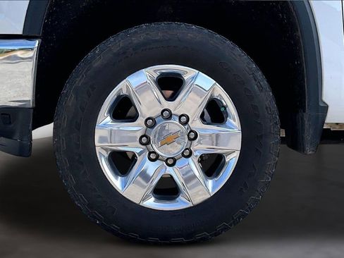 Used 2022 Chevrolet Silverado 2500 LTZ w/ LTZ Plus Package image 34