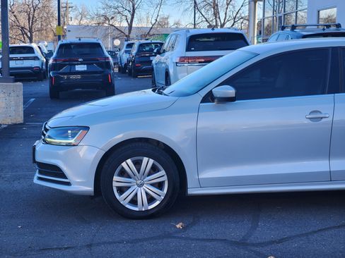 Used 2017 Volkswagen Jetta S w/ Jetta S Cold Weather Package image 2
