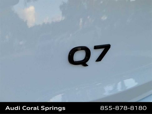 Certified 2025 Audi Q7 3.0T Premium w/ Convenience Package image 15