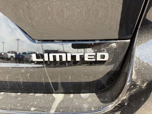 New 2025 Jeep Grand Cherokee Limited w/ Trailer Tow Package image 9