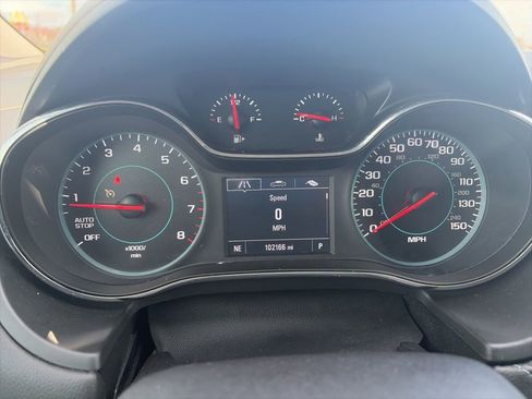 Used 2018 Chevrolet Cruze Premier FWD image 17