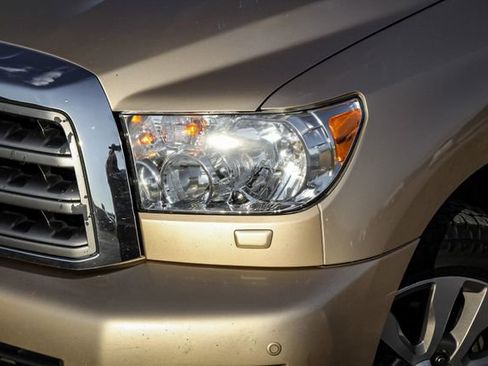 Used 2010 Toyota Sequoia Limited image 2