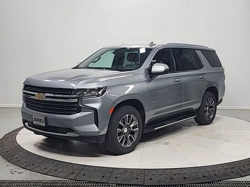 Used 2023 Chevrolet Tahoe LT w/ Luxury Package image 3