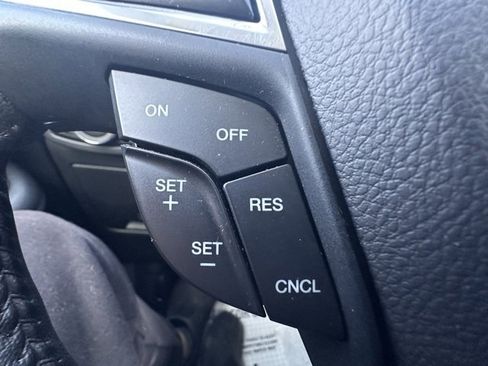 Used 2024 Ford Edge SEL w/ Convenience Package image 20