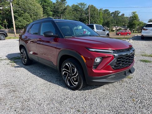 Used 2024 Chevrolet TrailBlazer RS w/ Convenience Package image 4