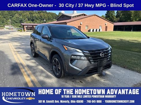 Used 2024 Nissan Rogue SV FWD image 1