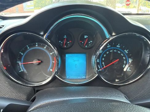 Used 2014 Chevrolet Cruze LTZ w/ RS Package FWD image 34