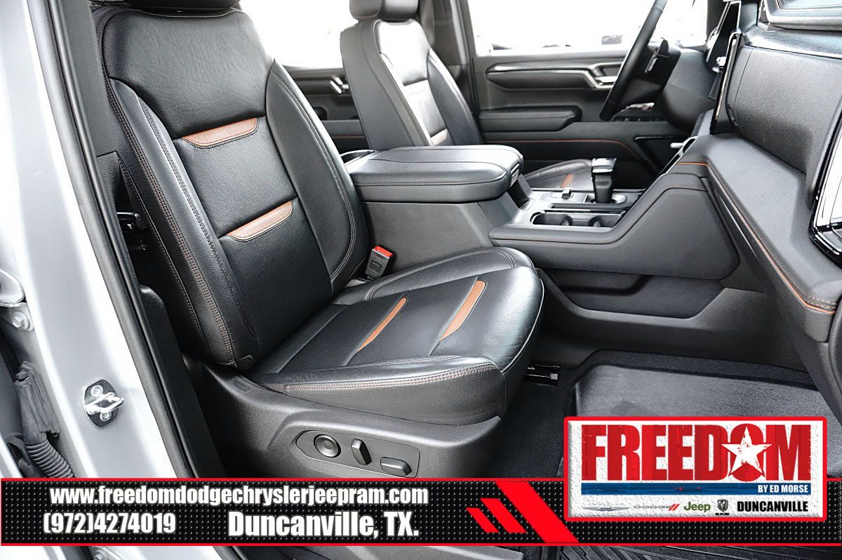 Used 2024 GMC Sierra 1500 AT4 w/ Technology Package AWD/4WD image 15
