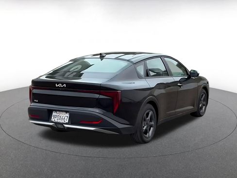 Used 2025 Kia K4 LXS image 15