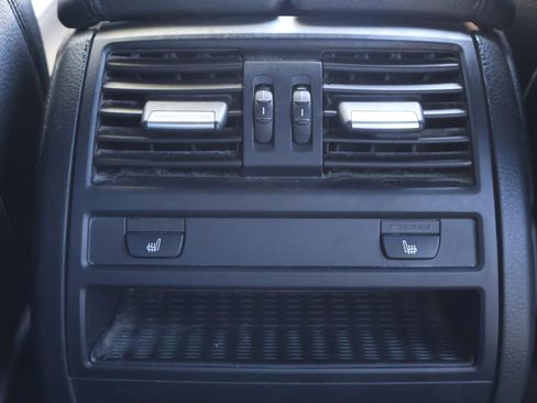 Used 2014 BMW 550i xDrive Sedan image 38