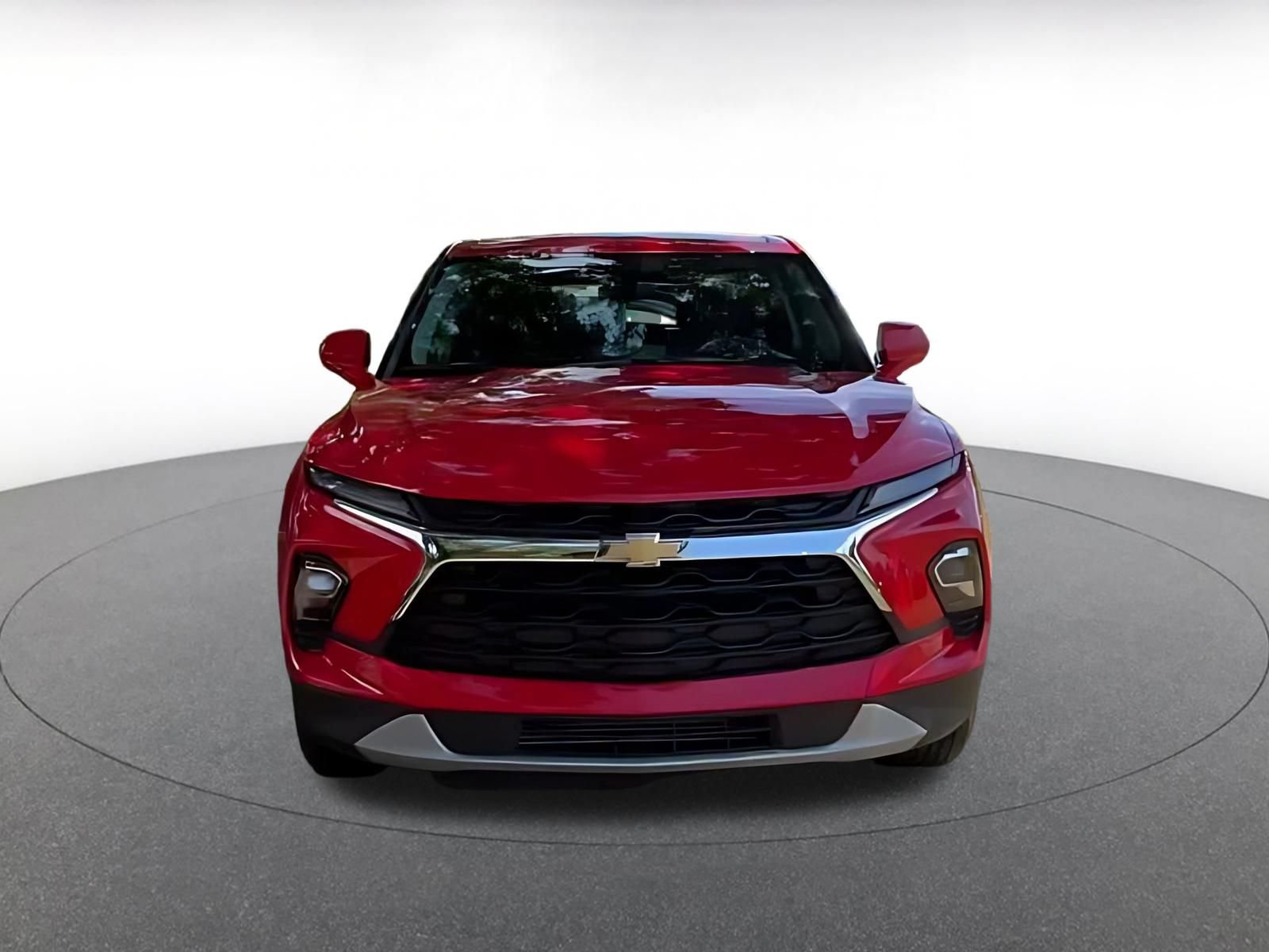 Used 2026 Chevrolet Blazer LT FWD image 4