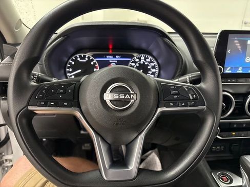 Used 2024 Nissan Sentra SV FWD image 21