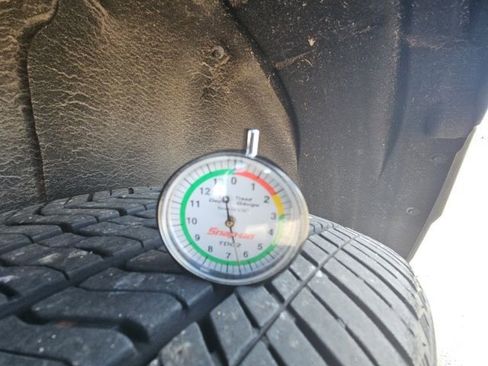 Used 2023 Chevrolet Tahoe High Country image 11