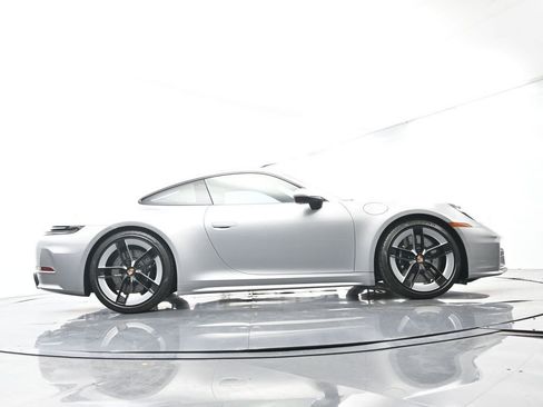 Certified 2026 Porsche 911 Carrera S w/ Premium Package RWD image 54